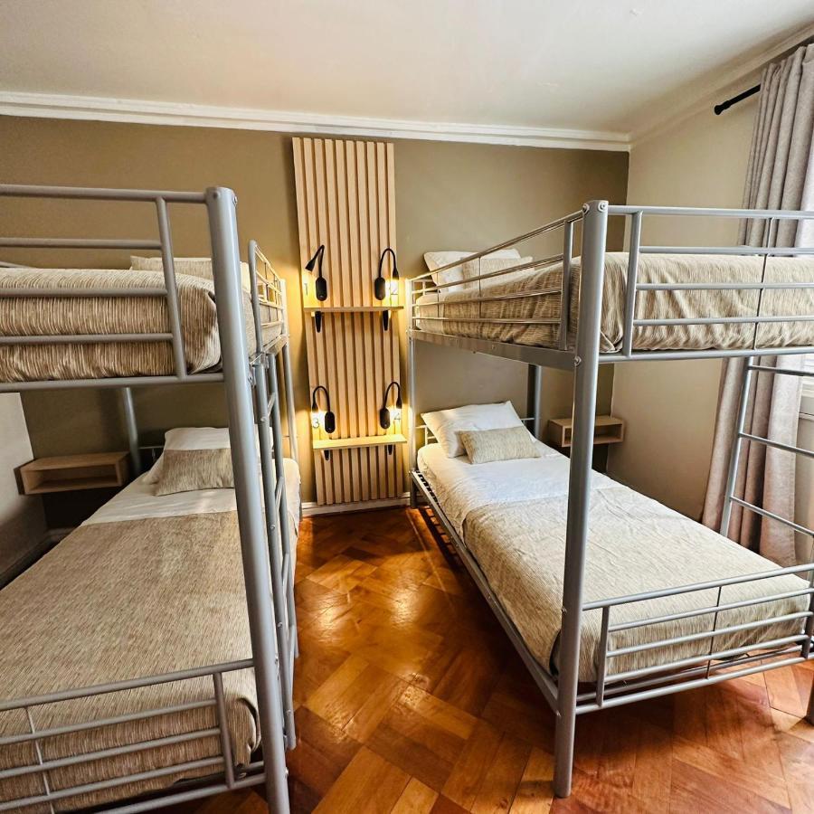 Yogi Hostels Сантяго Екстериор снимка