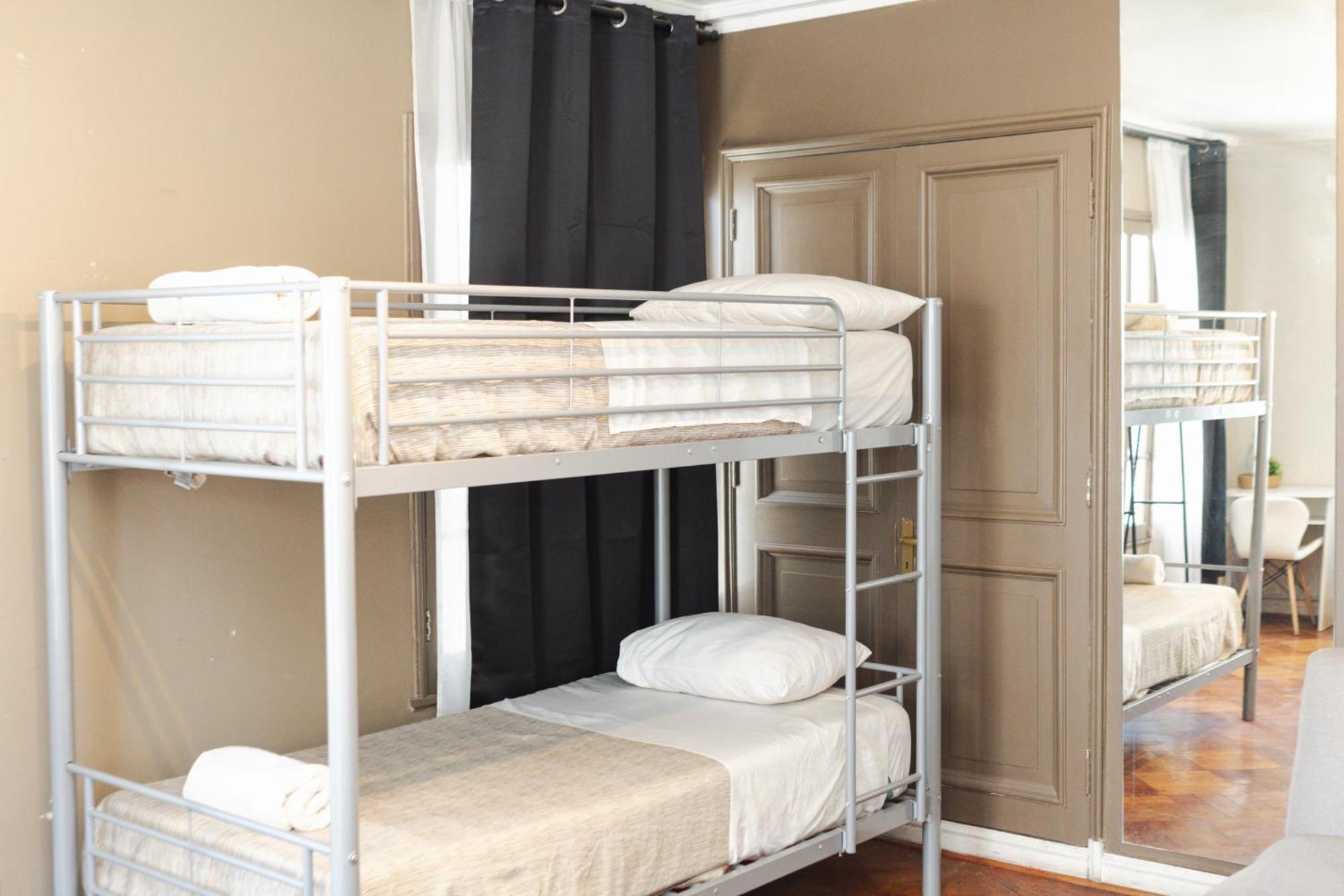 Yogi Hostels Сантяго Екстериор снимка